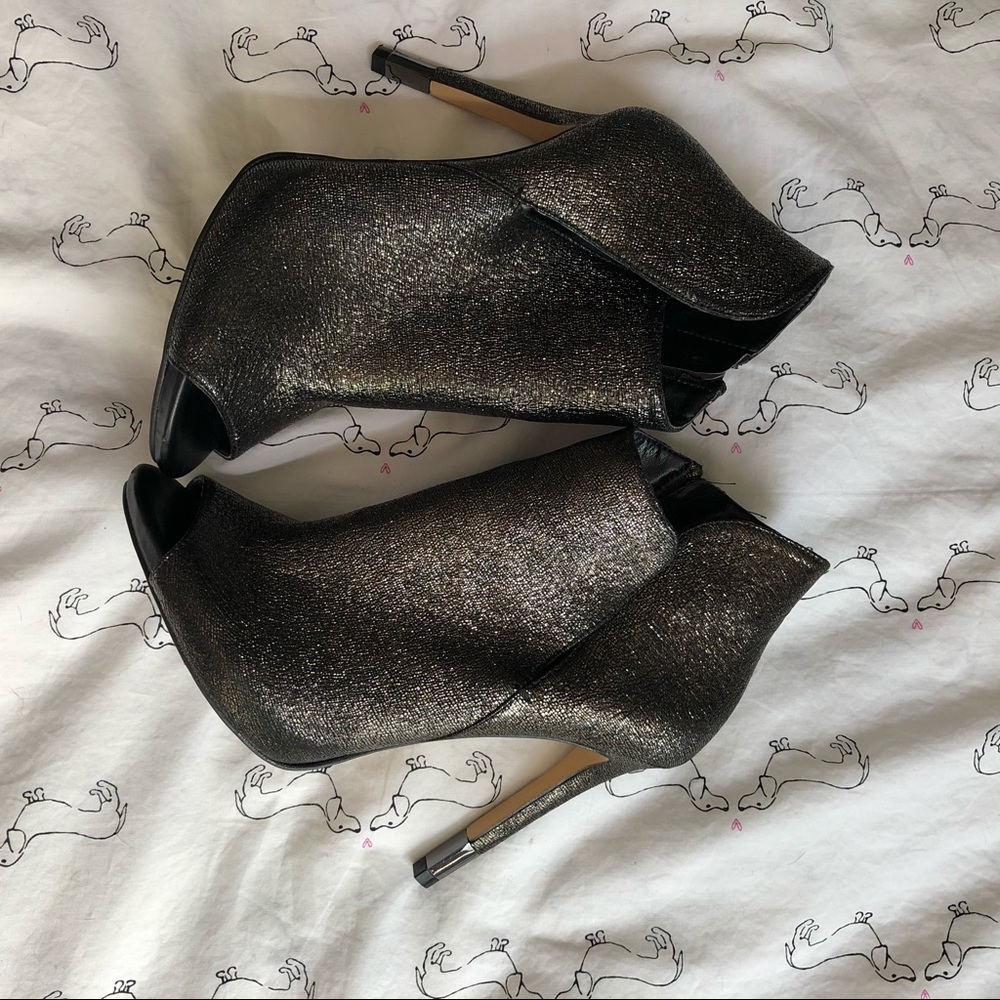 GUESS Adara Metallic Booties - Picture 7 of 7
